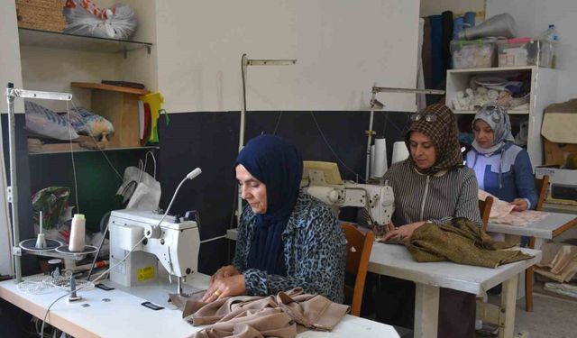 Hayallerinin peşinden koşan kadınlar el sanatları kooperatifi kurdu