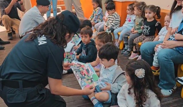 Mersin’de jandarma personeli çocuklarla etkinlik yaptı