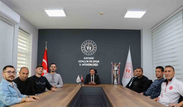 Sesi gören şampiyonlardan Kabakcı’ya ziyaret