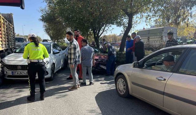 Ters yolda gidip zincirleme kazaya neden olan sürücüden pes dedirten savunma