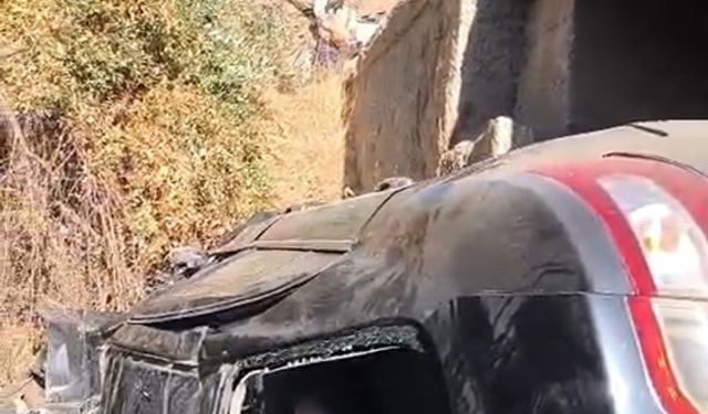 Kontrolden çıkan otomobil dereye uçtu: 4 yaralı