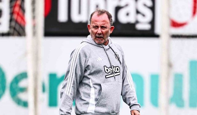 Beşiktaş 3 futbolcusundan eksik çalıştı