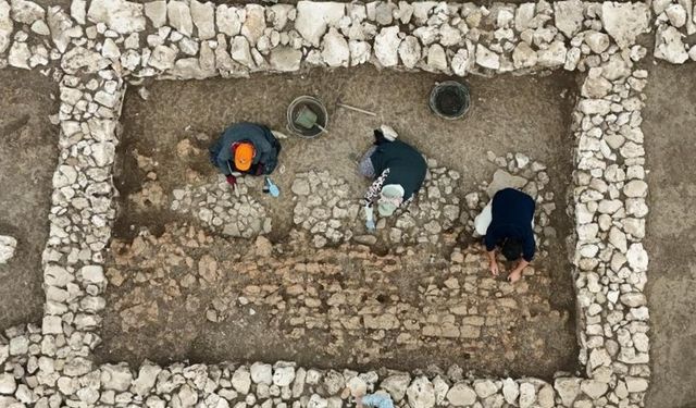 Diyarbakır’da 5 bin yıl önce depremin yıktığı yapının enkazı ortaya çıkartıldı