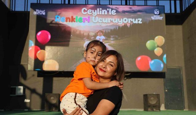 Kansere karşı savaşını kazanan Ceylin’in zaferi gökyüzüne bırakılan balonlarla kutlandı