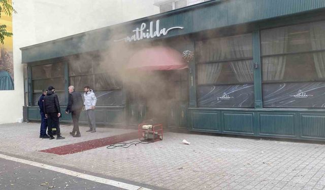 Otelde yangın paniği: 152 kişi tahliye edildi