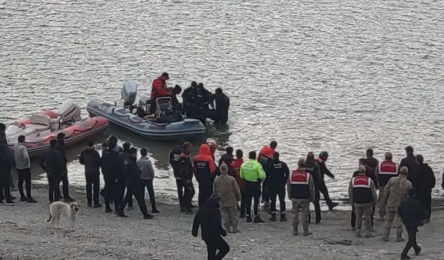 Otomobilin uçtuğu barajda kaybolan gencin cansız bedeni bulundu