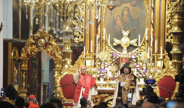 Papa 14. Leo, Ermeni Apostalik Katedrali’ne "dua ziyareti" gerçekleştirdi