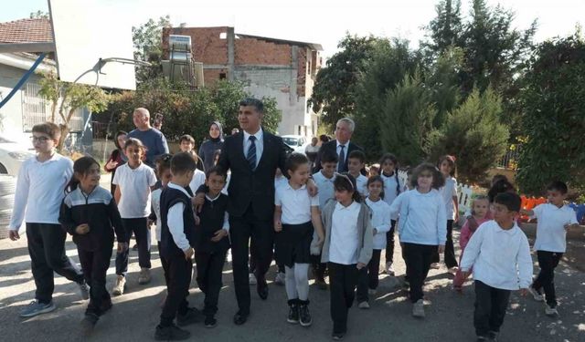 Şener: "Çocuklarımızın en iyi şartlarda eğitim alması için çalışıyoruz"