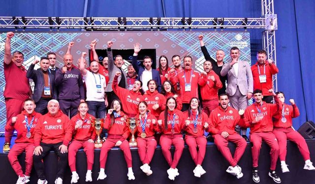 U23 Avrupa Boks Şampiyonası’nda millilerden tarihi zafer