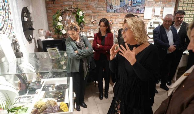 Zeytini, tasarımlarıyla mücevhere dönüştürdü