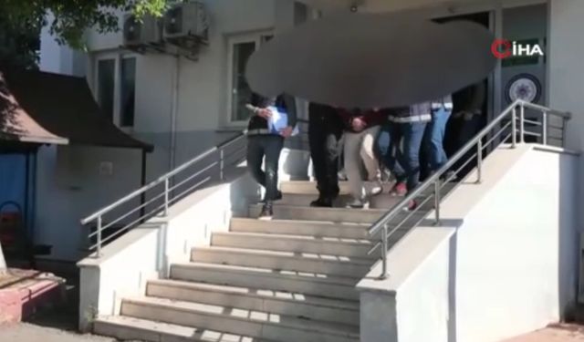 Mersin’den İtalya’ya kaçak göçmen götürmeye çalışan 13 organizatör gözaltına alındı