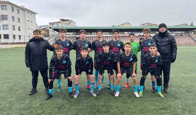7'de 7 yapan Osmanelispor liderliğini sürdürdü