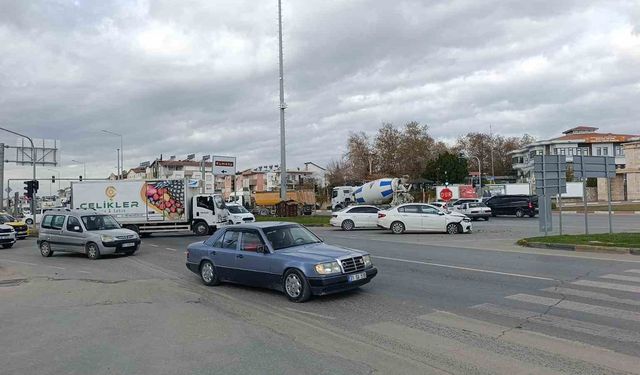 Antalya'da 4 araçlı zincirleme kaza: 1 yaralı
