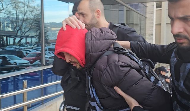 Bıçaklı cinayetin zanlısı kendini böyle savundu; "3 kişi bana saldırdı, yoksa ben ölecektim"