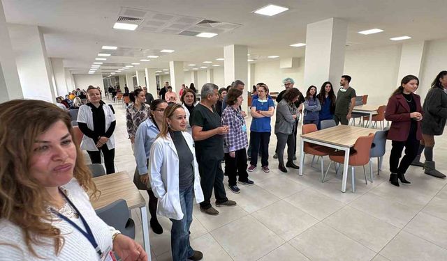 Bodrum Devlet Hastanesi'nde 34 yıllık emek duygusal veda ile sona erdi