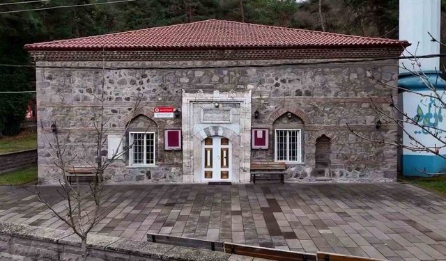 Bolu’da 500 yıllık cami, ilk günkü ihtişamını koruyor