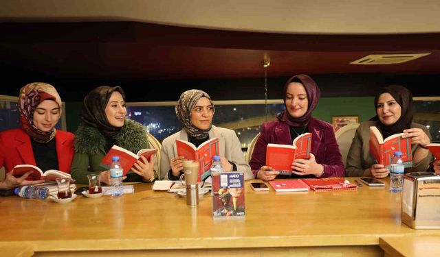 Elazığlı kadınlardan, altın yerine kitap günü