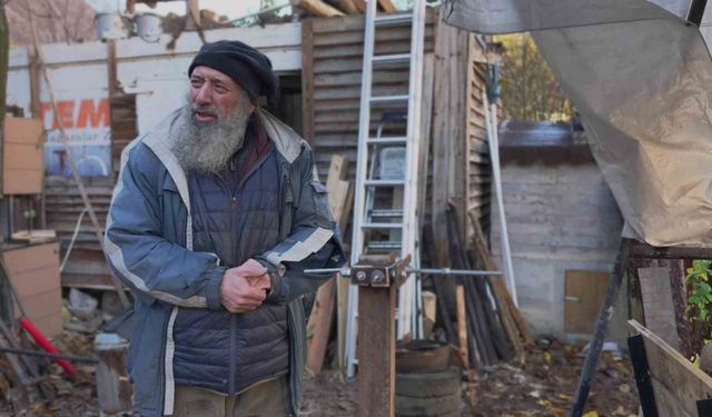 Erzurum’da geri dönüşüm ustası: Atıkları sanata dönüştürüyor