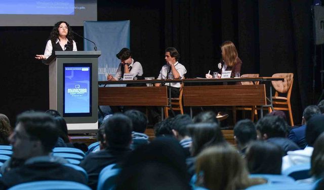 Genç münazırlar, 'Bi' diyeceğim var' dedi