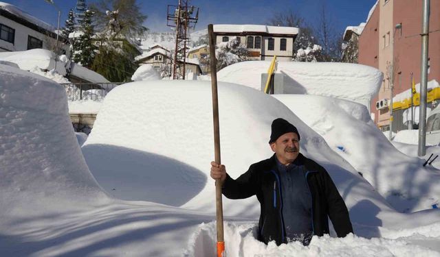 İlçeler kara gömüldü, ortaya çıkan manzara şaşırttı