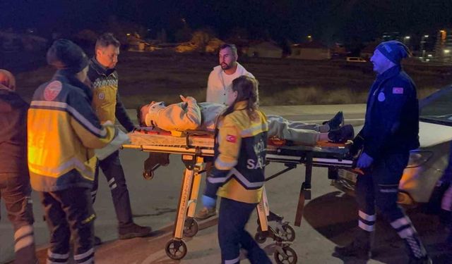 Kaza yapan alkollü sürücü, "Gazeteci çekerse üflemem" diyerek, ekiplere zorluk çıkardı