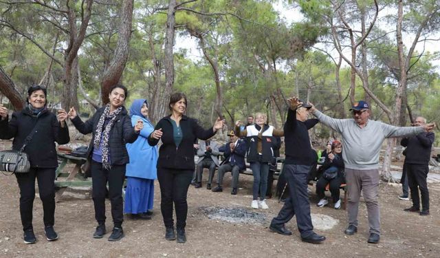 Kıbrıs gazileri ve aileleri piknikte buluştu