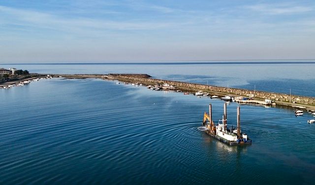 Kurupelit Marina’da deniz temizliği