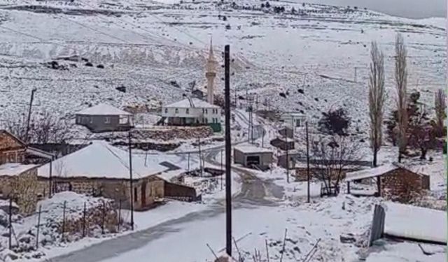 Mersin’in yüksek kesimlerinde kar yağışı etkili oldu