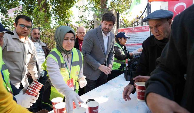 Tarsus'ta sıcak çorba ikramı başladı