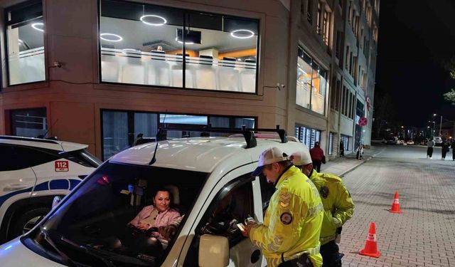 Tekirdağ’da trafiğin yoğun olduğu bölgede denetim: 106 araç kontrol edildi