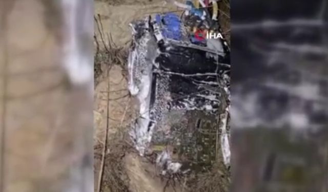 Ankara'da düşen uçağın parçaları geniş alana yayıldı