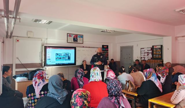 Toroslar’da madde bağımlılığına karşı güçlü mücadele: “En İyi Narkotik Polisi Anne”