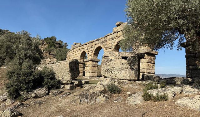 Sanki Başka Bir Gezegende Tarih Yolculuğu Alinda Antik Kenti…