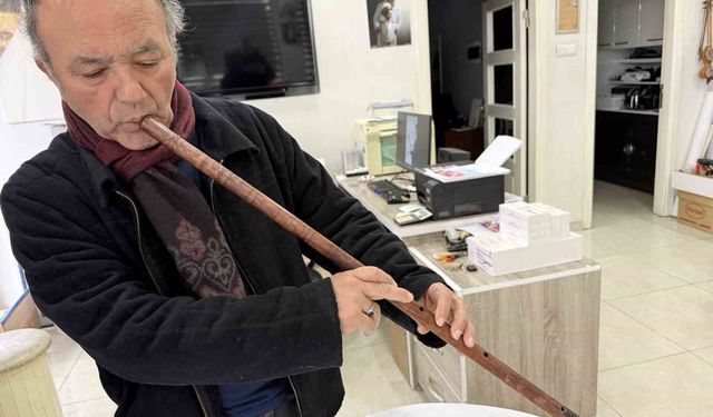 165 yıllık kavalını, hayrat çeşmesi yapmak için satışa çıkardı