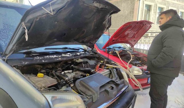 Ardahan'da Sibirya soğukları başladı, Göle eksi 36'yı gördü
