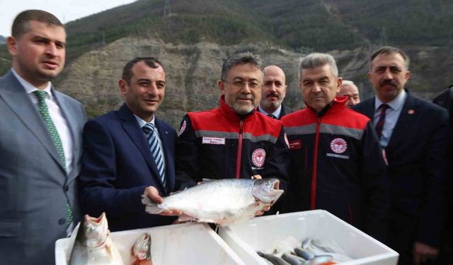 Bakan Yumaklı: 'Türk somonu ihracatı 500 milyon dolara ulaştı'