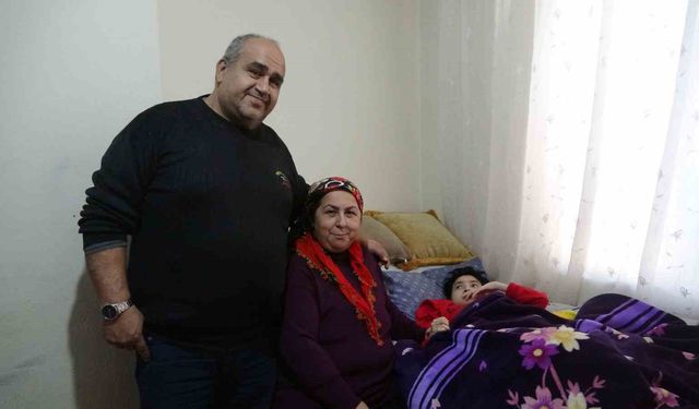 Baldızının vasiyetine 10 yıldır 'evlat' gibi bakıyor: 'Yaşamaz' dediler, canları oldu