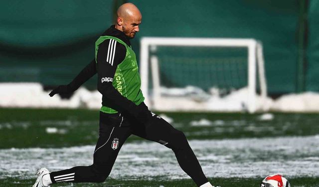 Beşiktaş, Antalya kampı öncesi son idmanını İstanbul'da yaptı