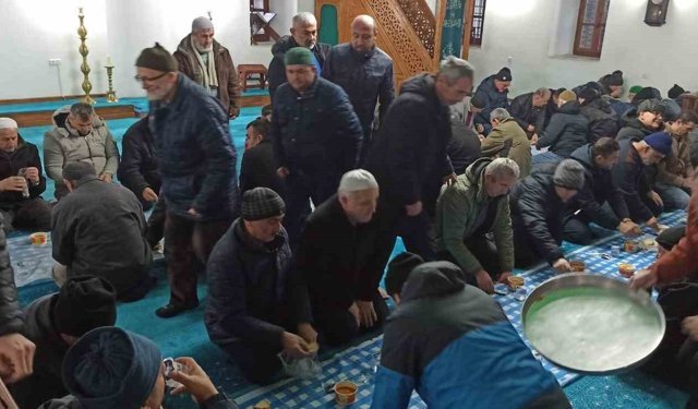 Devrekliler yeni yılın ilk sabah namazı buluşmasında bir araya geldiler