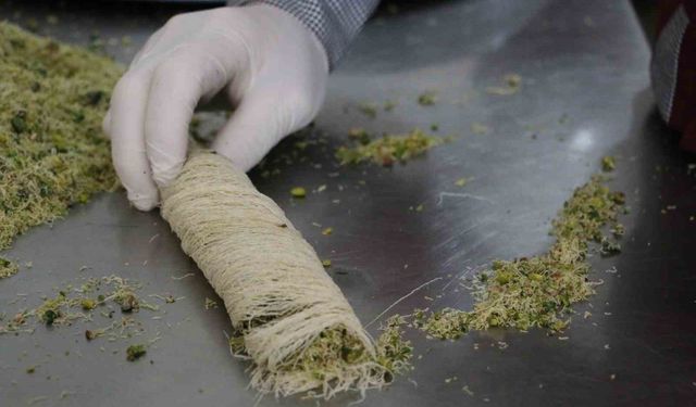 Diyarbakır'ın en ünlü tatlıcısı, bir yıl da 40 tona yakın tatlı sattı