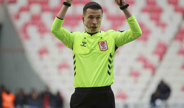 Galatasaray - Kayserispor maçını Adnan Deniz Kayatepe yönetecek