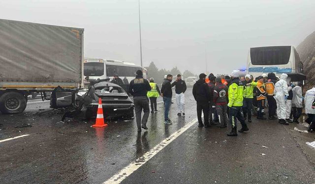 Gaziantep'te zincirleme kaza: 2 ölü, 10 yaralı