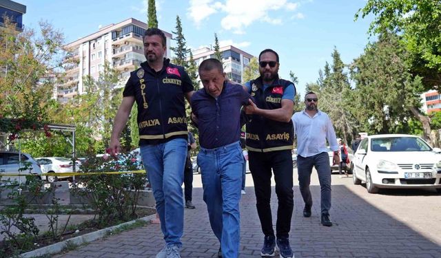 Huzurevinde 3 kişiyi bıçaklayarak öldüren sanığa üç kez ağırlaştırılmış müebbet talebi