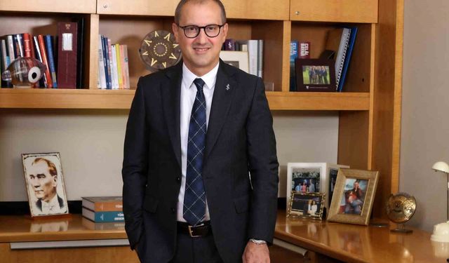 İş Bankası yeni sadakat programı İş Black'i duyurdu