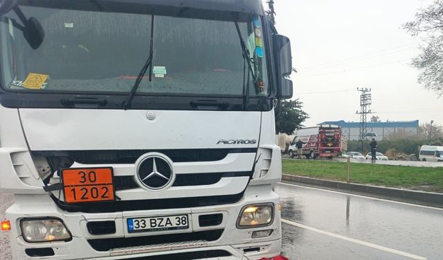 Mersin'de tırın çarptığı yaya hayatını kaybetti