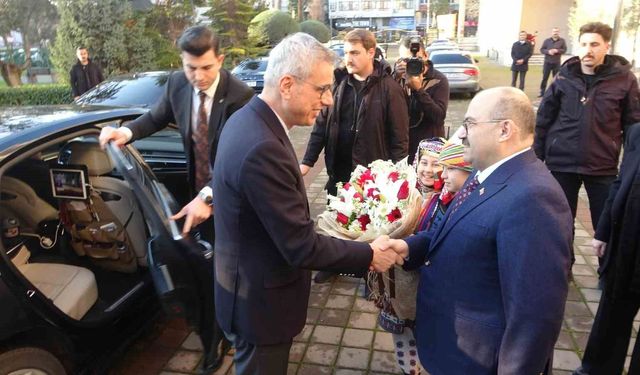 Sağlık Bakanı Memişoğlu: 'Üçte biri sigara içen bir toplumda yaşamak istemiyoruz'