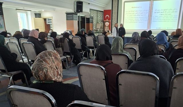 Sağlıklı menopoz okulu eğitimleri başladı