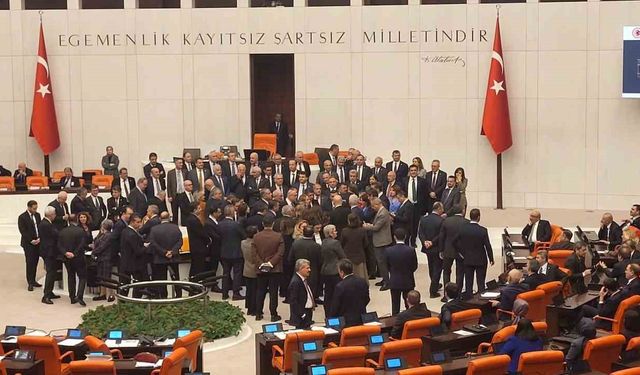 TBMM Genel Kurulu'nda 'oy pusulası' gerginliği