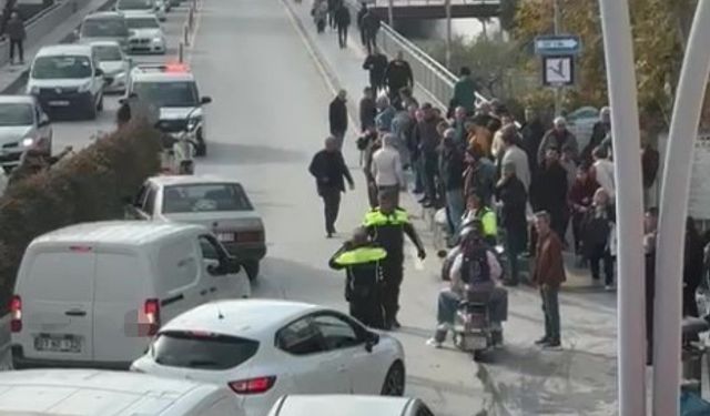 Ters yönden gelen motosiklete otomobil çarptı: 1 yaralı