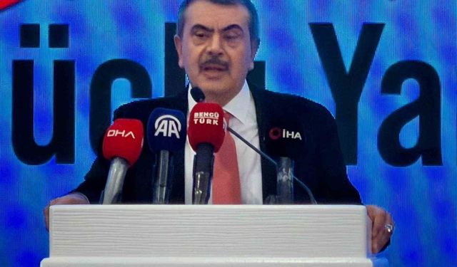 Bakan Tekin: '6 Şubat'ta depremde yıkılan yaklaşık 9 bin 700 derslik yerine 15 bin derslik eğitim ve öğretime kazandırıldı'